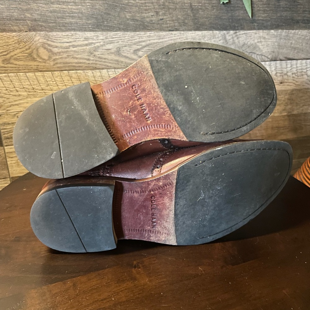 8.5 men’s Cole Hahn boots